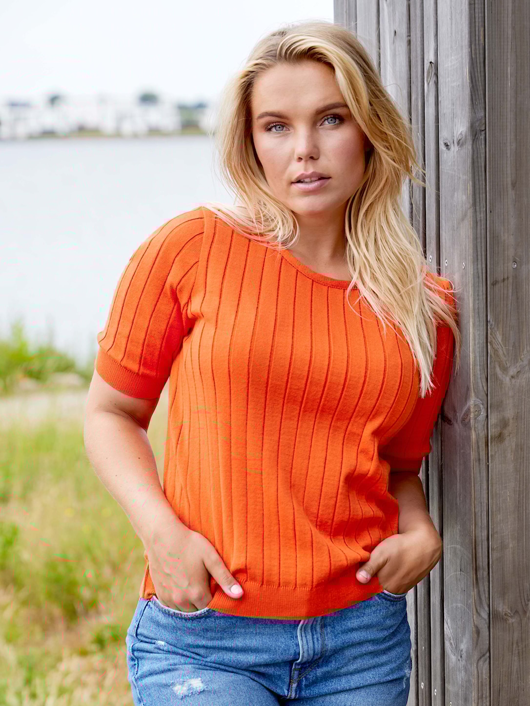Skovhuus Victoria T-shirt i Gulerod Orange - Kvalitet og Design